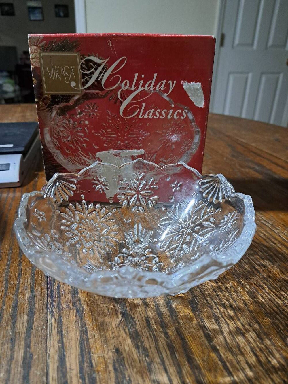 Mikasa Crystal Holiday Classics 6" Footed Bowl Candy Dish Christmas Snowflake